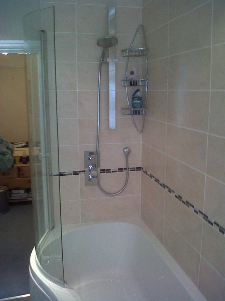 Reforma de Baño y Cristalería Curva
